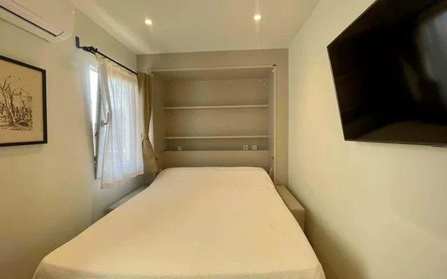 Modern Studio in the Heart of Valencia 3
