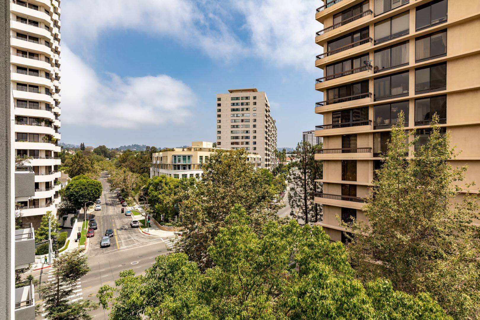 10600 Wilshire 304