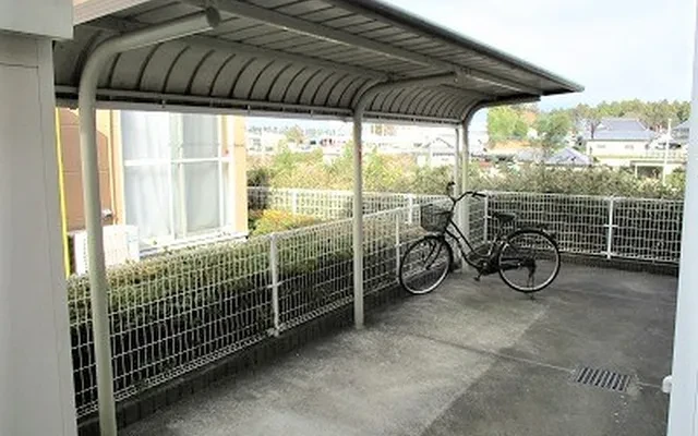 レオパレスボヌール桜 - 石岡市の学生向け宿泊施設 - 203号房间(带独立厨房)