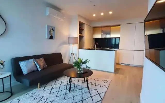 1B1B Apartment 4