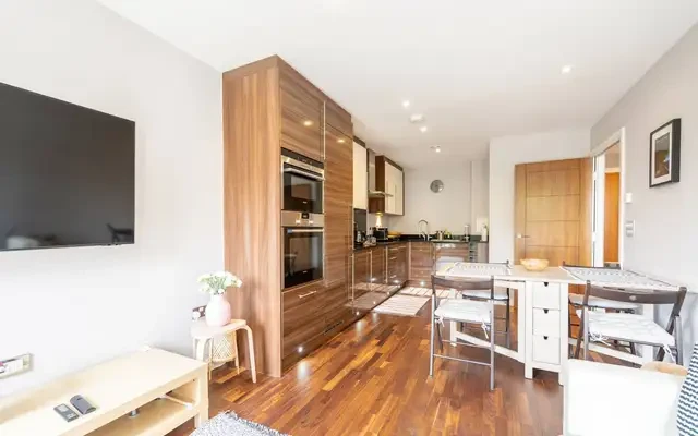 Dungannon House, Fulham Broadway, SW6 1