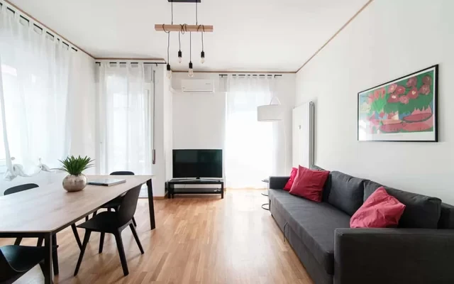 Apartment in Via Rezzonico 4