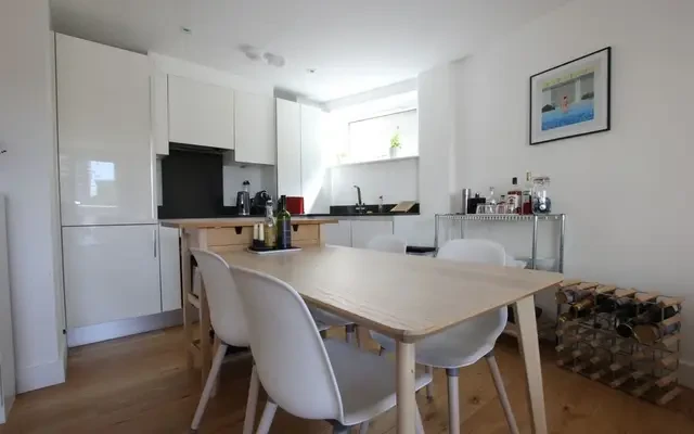 Cavell Street 11196# 2