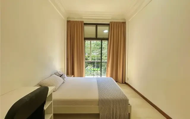 Banyan Condo - F 1