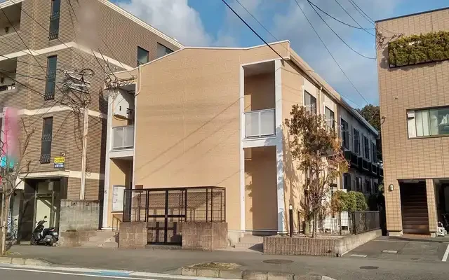 レオパレスコスモス 3