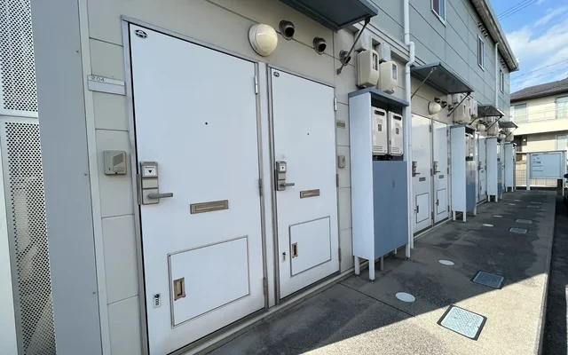 レオパレスエクレール 4