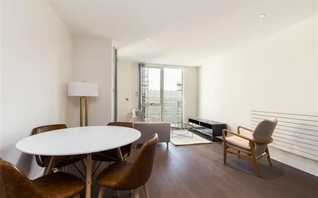 LH-Hamond Court development by Berkeley Homes - chỗ ở sinh viên tại Luân Đôn