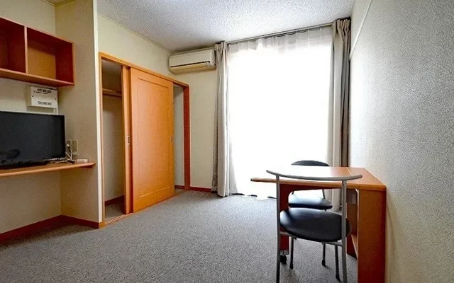 Leopalace Gusukuma 1