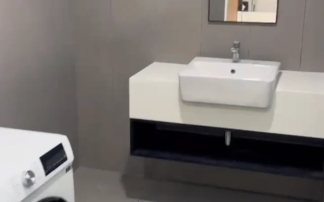 Yolo Signature Suites 2