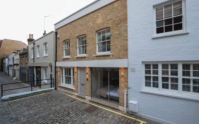Clarkes Mews 13347# 0
