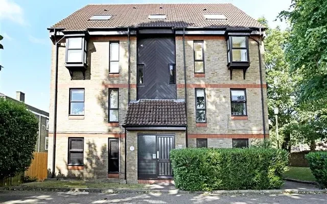 Wycherley Close Blackheath London SE3 0