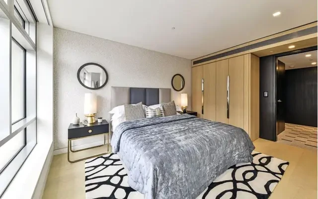 New Oxford Street, London, WC1A 1DB 1