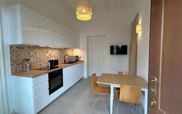 Appartamento in Viale Certosa, Milano 1