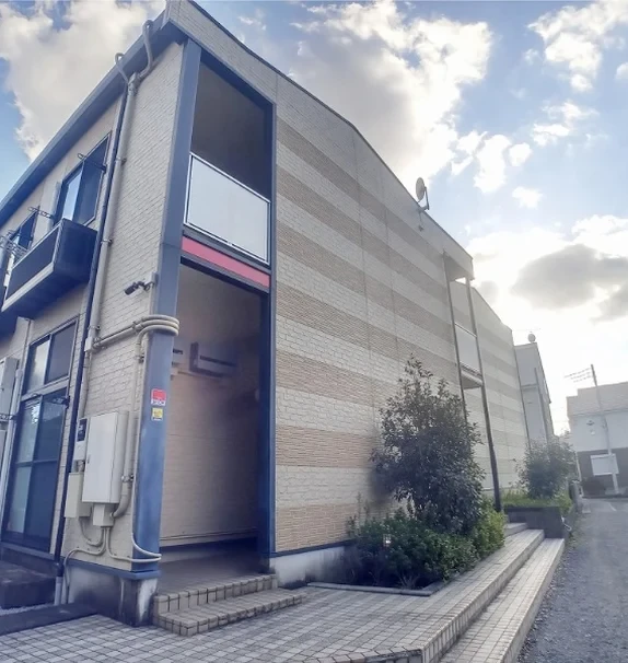 レオパレストラオム