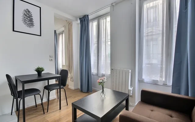 Furnished apartment rental Studio Alcove - 28m² - Republique - Paris 1