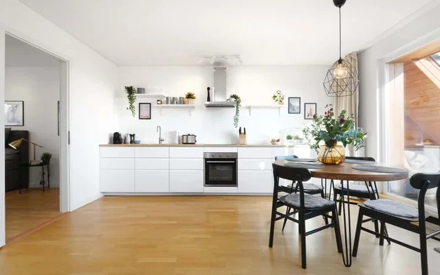 Bright 3-room Apartment with sunny balcony 4