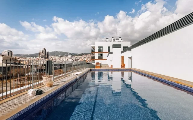 Idir - 2 bedrooms, a pool and terrace in Poblenou 0