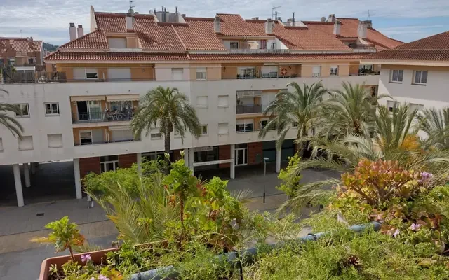 apartment near Calle de Lluís Companys 0