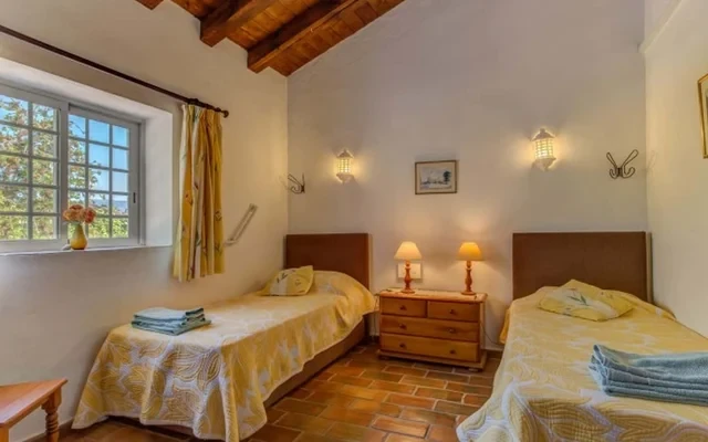 Girassol Apartment in Quinta Velha 2
