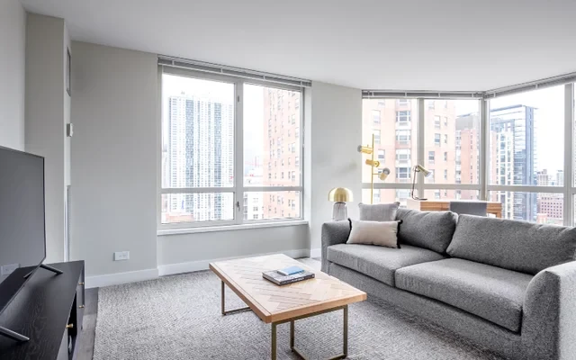 One East Delaware, 0