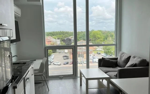 1900 Simcoe St N 3