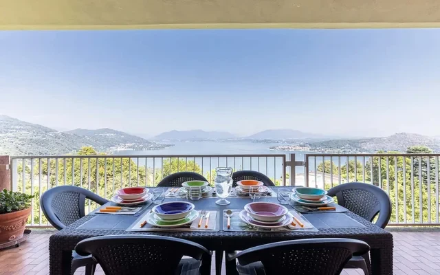 Trilocale vista panoramica Arona 2