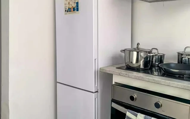 AT3 - Carrer de l'Antiga Travessera L'Hospitalet de Llobregat 08906 Spain 4