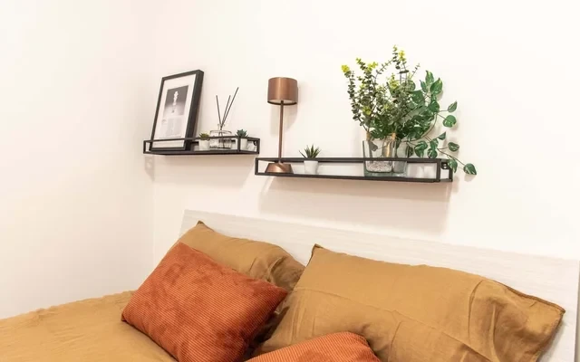 STUDIO APARTMENT (up to 4) with LIVING AREA, PATIO and PRIVATE GARDEN, 15 min to ROME-DOWNTOWN #R5 2