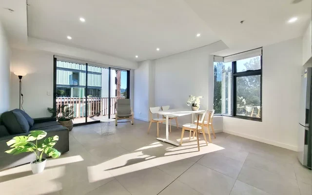 103 Dalmeny Ave 1