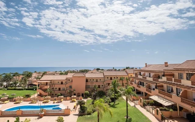 Alfresco Stays Landscape Emotions 0