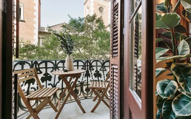 Paestum - Studio and balcony in Eixample Esquerra 2