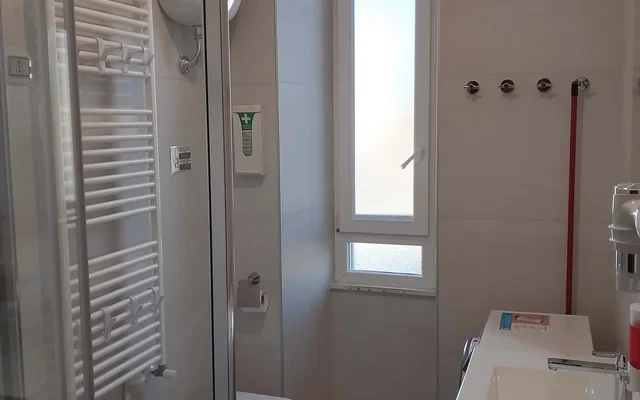 Appartamento in Via dell'Unione, Civitavecchia 4
