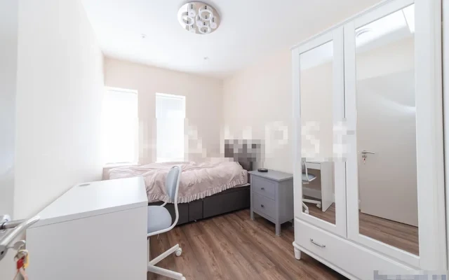 CM-Cheyne Close 2