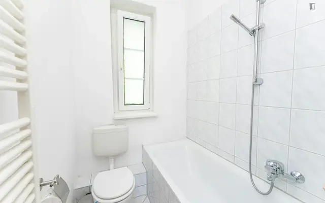 Very nice double bedroom in Adlershof 1