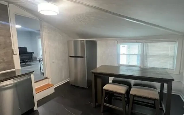 1211 Madison St 2