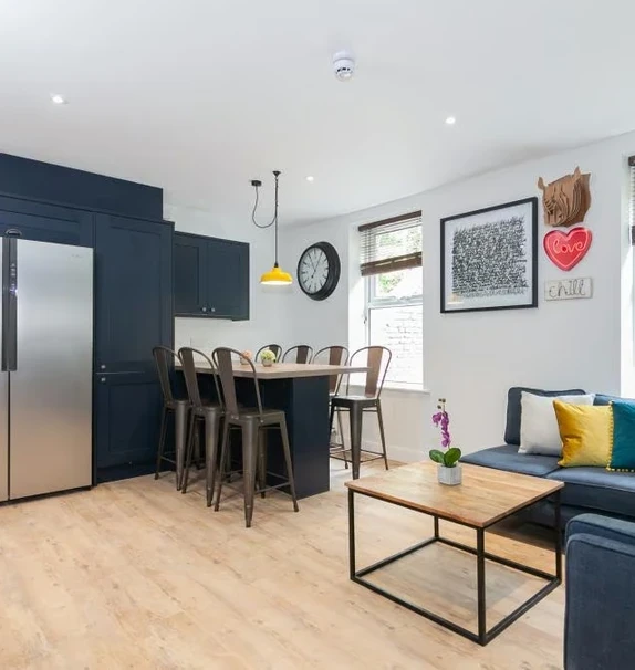 Flat 5, 42 Bankfield Road