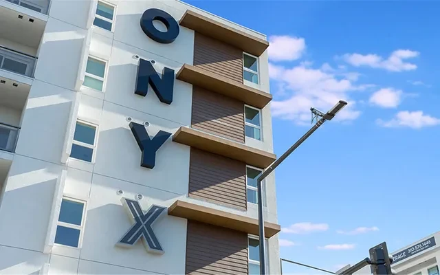 Onyx Glendale 0