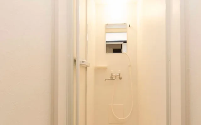 L246 TOKYO β Upper Banqiao 5 4