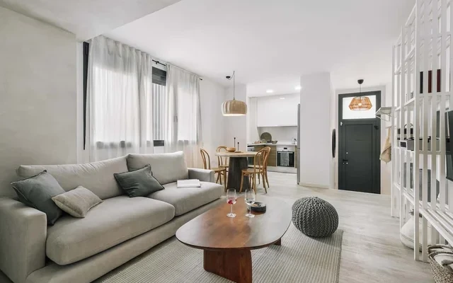 Minori - 2 bedrooms and pool in Poblenou 3