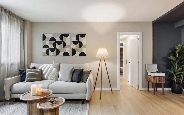 Paul - 2 bedrooms and pool in Poblenou 1