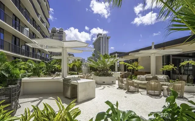 Lilia Waikiki 2