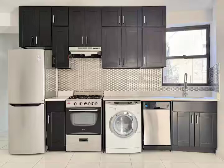 4 West 108th Street, New York 3