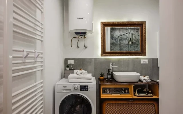 Apartment in Via San Vitale, Bologna for 40 m² with 1 bedroom 2