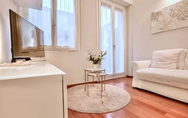 Elegante bilocale a due passi dal colorato quartiere di Porta Venezia e da Piazza della Repubblica 0