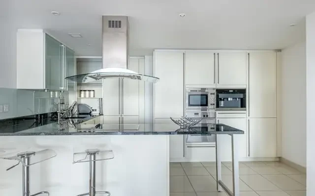 Hertsmere Road, London, E14 4EG 1