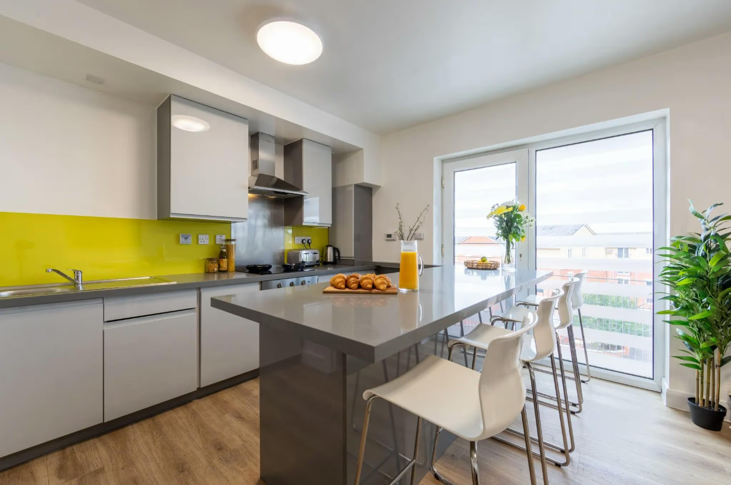 uhomes.com | Student Accommodation, Housing, Flats, Apartments for Rent