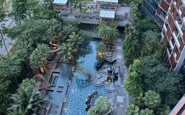 OUE Twin Peaks - IG 3