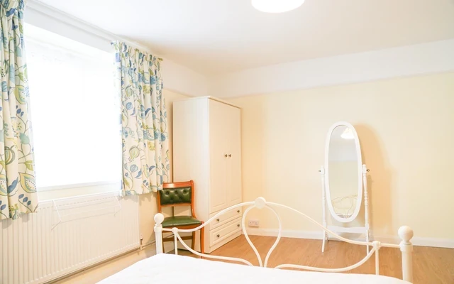 Entire Place·3B···15 South Street 3