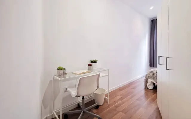 Appartamento minimalista a Madrid, Calle Valencia 1