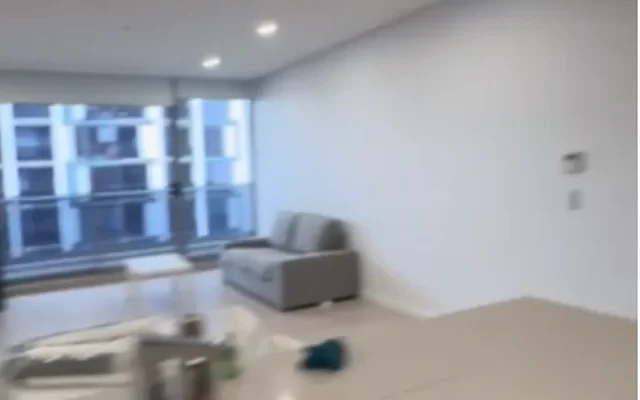 2 Studio Dr 0